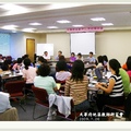 7月25日周末參加大華府地區華文教師研習會。
右邊三位是台灣來的教育專家，從教材、語文教學技巧到網路教學應用（全球華文網）……等等，
給中文學校的老師提供許多寶貴知識。
真是感謝主辦單位（駐美辦事處文化中心），
也感謝三位遠道而來的老師。