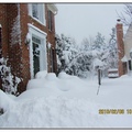 為了迎接這場暴風雪，學校前一天即宣布停課。
