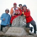 民國94年，我們一家人挑戰台灣最高峰「玉山」，留下的合影。