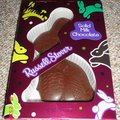 被咬了一大口的chocolate rabbit