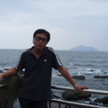 這張主要是要拍出完整ㄉ龜山島，所以前方的智勇先生可以忽略^^