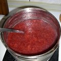 果醬製作-天然草莓果醬製成！
