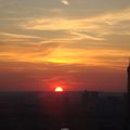 巴黎鐵塔旁的夕陽餘暉