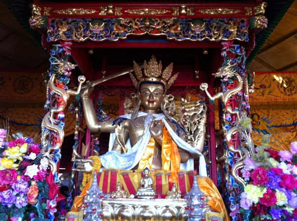 蓮生活佛盧勝彥