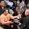 日本大相撲 優勝奪冠 及比賽照片,從2008年11月場所至今