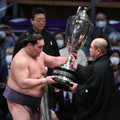 日本大相撲 優勝奪冠 及比賽照片,從2008年11月場所至今