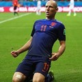 2014.6.14 荷蘭Robben 梅開二度.jpg