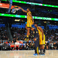 2012 NBA All-Star(全明星賽) - 灌籃大賽Paul George一次飛躍兩人 其中一人還是中鋒