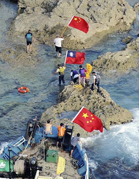 中華保釣義士勝利登島