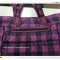 Epachi 新一代經典格紋紫(手提、側背二用)媽媽包分享