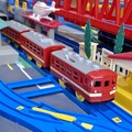 照片是 Plarail 711 系近郊電車