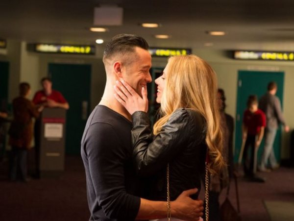 史嘉莉嬌韓森和喬瑟夫高登李維在《超急情聖》的床戲,完全真槍實彈,不用替身毫不遮掩。(圖/海樂)