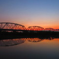 九鐵橋黎明與日出