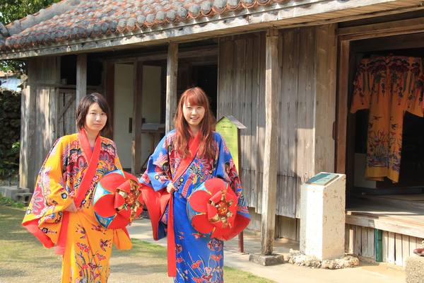 日本沖繩第一間台灣駐點旅遊渡假旅宿，全程旅遊配給專屬華語環島司機，帶您享受日本沖繩石垣島入口即化的石垣牛肉、川平灣蔚藍珊瑚海景！日本沖繩琉球旅遊就選－和昇清風會館。