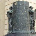 布拉格街景銅像二人.