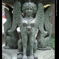 青銅女神，人面獅身，噴泉