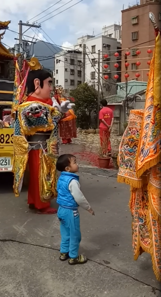 第一次看見神像