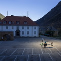 挪威小鎮反光鏡 - 1