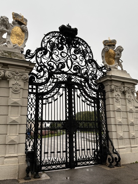 2025奧地利、捷克12日遊【DAY10美景宮、維也納市區漫