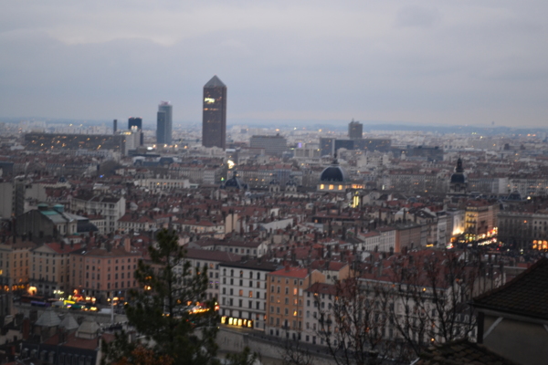 里昂市最高地標[有鉛筆塔之稱]的塔樓
