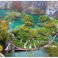 克羅埃西亞的十六湖國家公園，它是由十六個大小的湖泊所組成，享有「歐洲九寨溝」的美譽。
