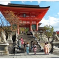 「清水寺」為京都最古老的寺院，是日本奈良時期末期由中國唐僧玄裝三藏的第1位日本弟子慈恩大師開創於778年(日本寶龜9年)，山號音羽山。