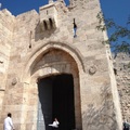 ▲約帕門(Jaffa Gate)的正面，白天大門是敞開的。