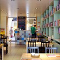 比利時《布魯日》-不一樣的餐廳,書香裡的飯香Books & Brunch - 1