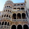 義大利《威尼斯》-威尼斯隠藏版景點,最美的迴旋梯和視野【世界文化遺産】 蝸牛府Palazzo Contarini del Bovolo - 1