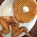 美國加州《舊金山》-南方菜裡被送作堆的炸雞與鬆餅Gussie's Chicken and Waffles - 1