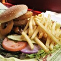 美國加州《柏克萊》-精緻牛肉的昇級版漢堡Burgermeister - 2