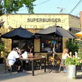 美國加州《酒鄉》-鎂光燈外的祕密私房漢堡Superburger - 1