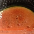 11/11/2013 美國的西瓜，可能經過改良，皮非常薄又甜。