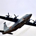 國防部曝日本軍機挑釁證據 距中方軍機僅10米,Y-8 002