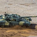 (俄) T-80UD