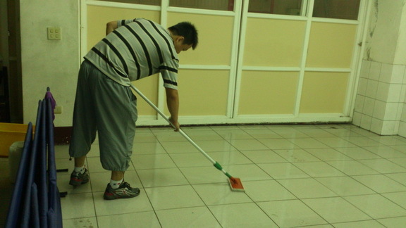 隱形止滑墊,地墊,防滑地墊,止滑地墊,磁磚防滑,磁磚止滑,地面防滑,地面止滑