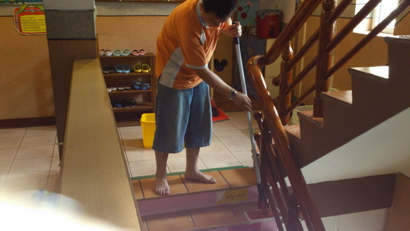 防滑,止滑,浴室防滑,瓷磚防滑,樓梯止滑,騎樓防滑,地面止滑,地面防滑,磁磚止滑,瓷磚止滑,大理石止滑,大理石防滑,浴室止滑,廁所防滑 騎樓止滑,廚房防滑,廚房止滑