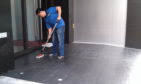 隱形的止滑 板岩磚止滑,磁磚防滑,防滑磁磚,防滑,止滑,地板防滑,地板止滑