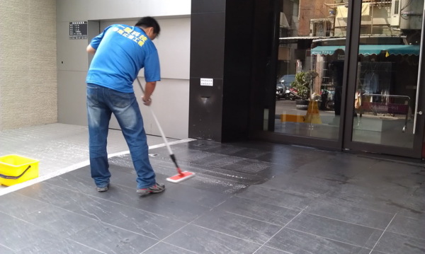 走道防滑,騎樓止滑 板岩磚止滑,磁磚防滑,防滑磁磚,防滑,止滑,地板防滑,地板止滑