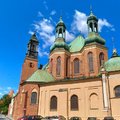 2019盛夏自駕遊歐－波蘭波茲南大教堂島