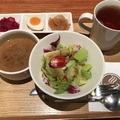 B餐(沙拉/湯/小菜/紅茶)