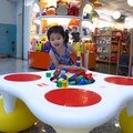 第二航廈兒童遊戲區，積木區也可以玩。