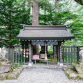 穗高神社的奧宮雖甚細小，卻擔任接引神明的任務