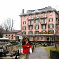 特拉肯旅館(Hotel Interlaken)是此地歷史最悠久的旅館，1816年英國詩人拜倫曾於此拜訪過
