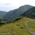 ↓整條步道沿途均可俯瞰龜山島