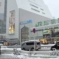 ↓「新宿駅」南口，難得有如此景觀