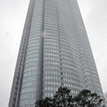 森之塔（森タワー/Mori Tower），地上53層，地下4層，內有東京君悅酒店(Grand Hyatt Tokyo)、森美術館、六本木新城TOHO影城等設施。