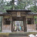 ↓「御湯神社」是平安時代初期所創建、主祀霊験的御井神
