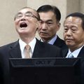 超噁！國防部長馮馮世寬在國會殿堂上仰天大笑：｢哈！哈！哈！哈！｣