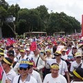 要尊嚴」 大遊行9月3日舉行，遊行隊伍出發時，民眾喊口號表達訴求